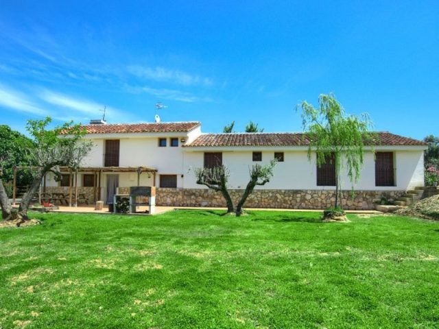 Finca Olivar de la Bardena