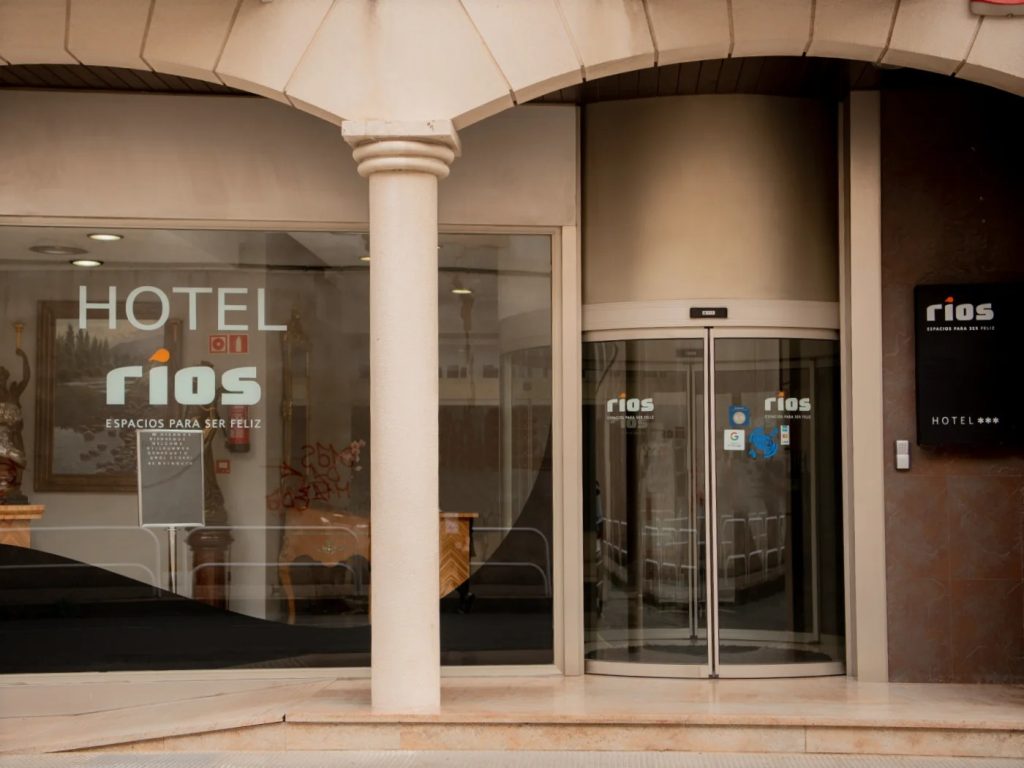 Hotel, Restaurante y Cafetería Ríos
