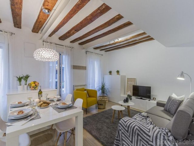 Center Pamplona Apartament