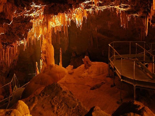 Cuevas de Mendukilo