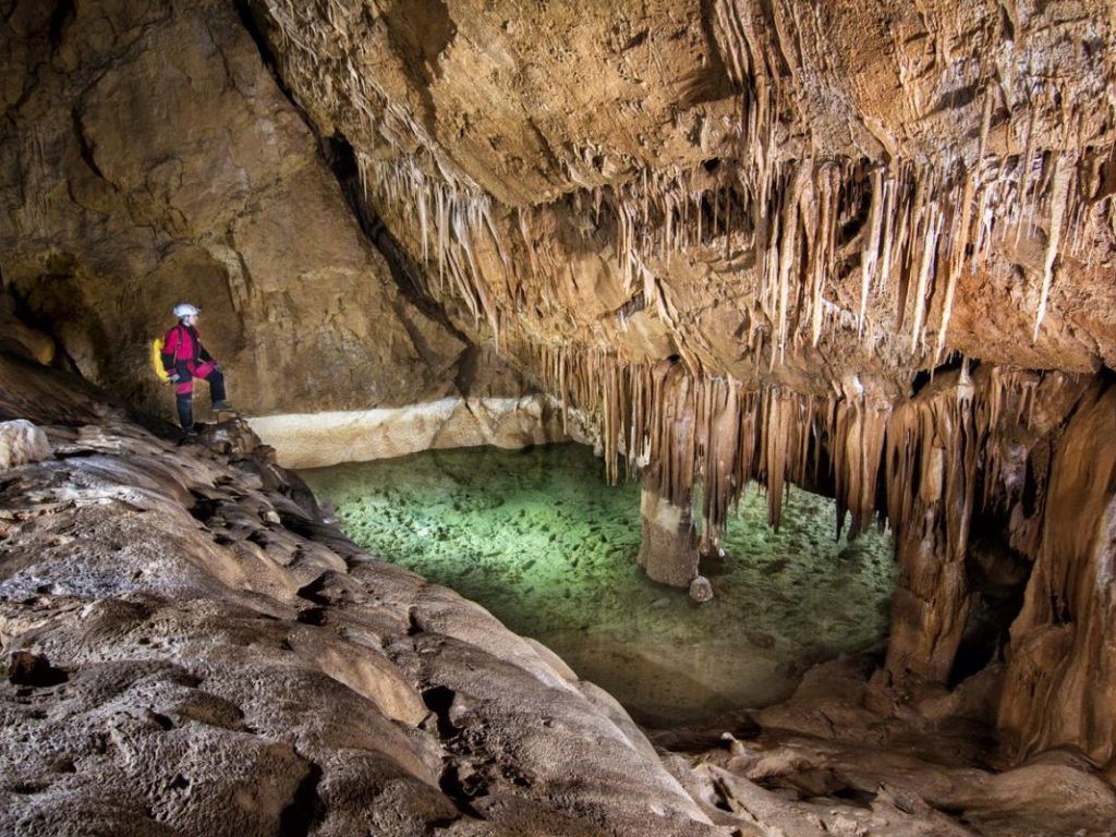 Cuevas de Mendukilo: aventura subterránea en Navarra