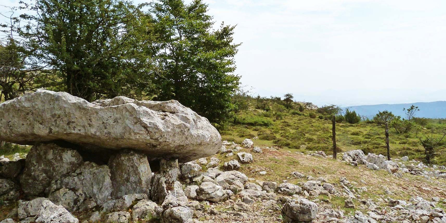 Dolmen de Larrázpil