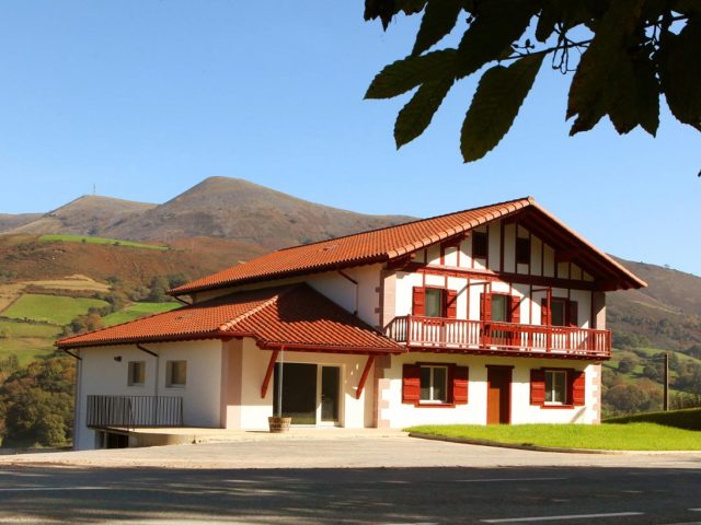 Apartamentos Rurales Mendialdea
