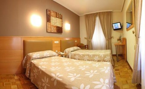 Hostal Arotza