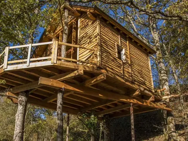 Iratiko Kabiak (Cabañas en los árboles)