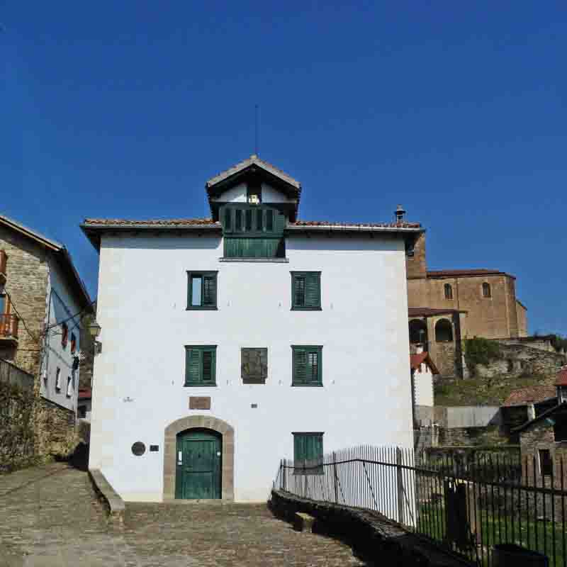 que ver en Roncal - Erronkari, Casa de Julián Gayarre, Navarra