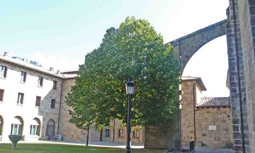 exterior monasterio